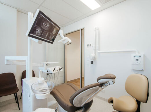 Bright and clean treatment room inside Narraweena Smiles clinic